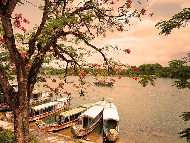 Vietnam tours 9 days Perfume River Hue.png